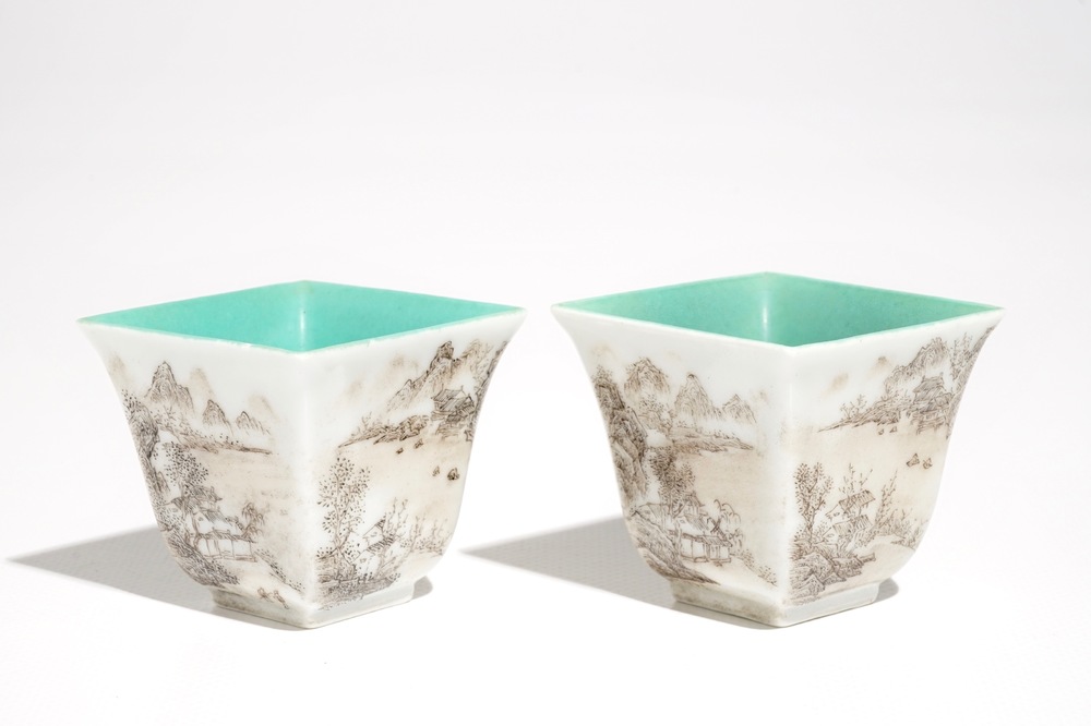 A pair of Chinese square-shaped cups with landscape design, Jiaqing mark, 19/20th C.