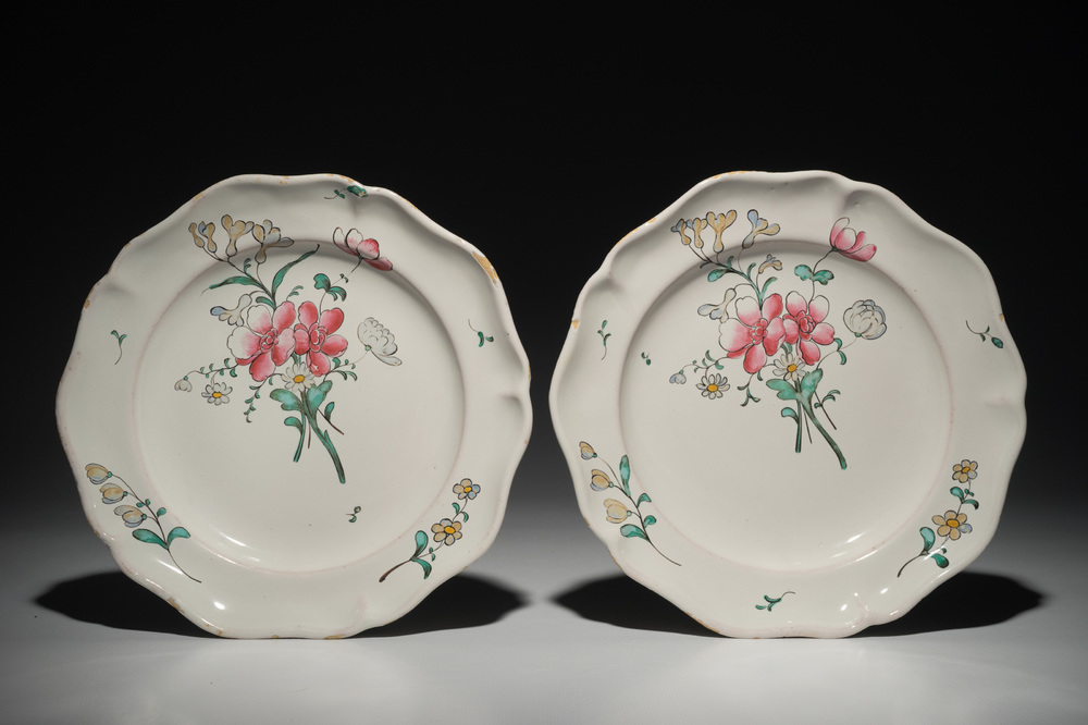 A pair of French faience oval plates with floral design, Joseph Hannong, Strasbourg, 18th C.