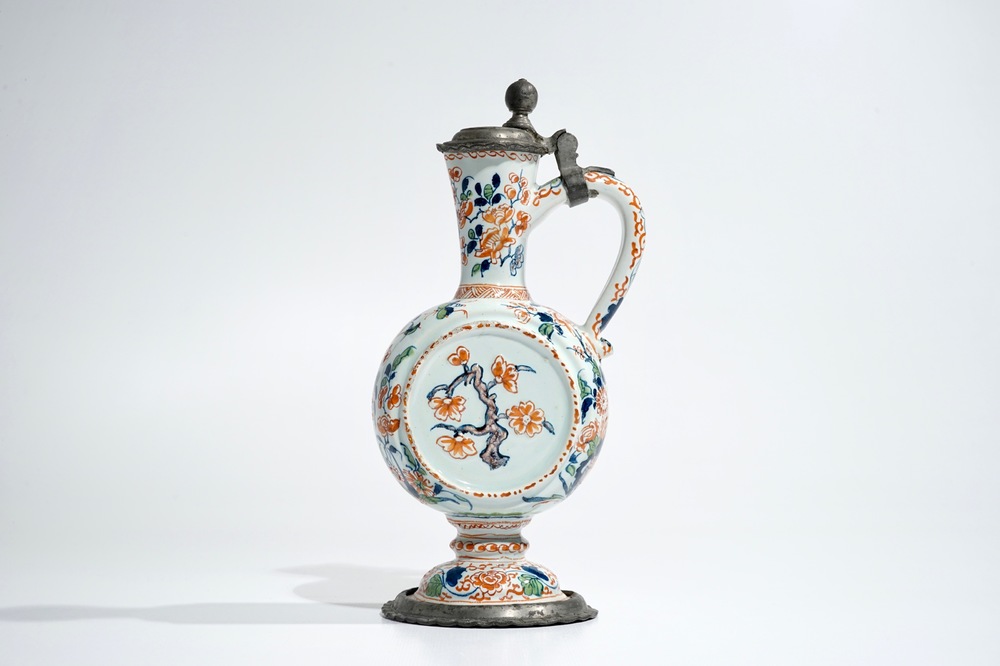 A pewter-mounted Dutch Delft cashmire palette relief-decorated jug, 1st half 18th C.