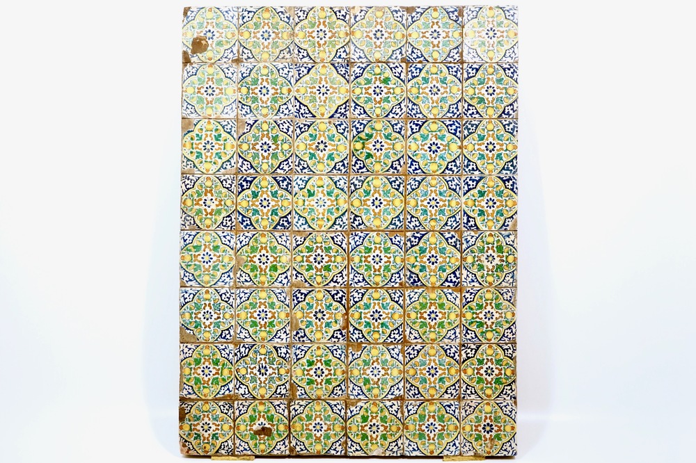 A field of 48 polychrome Dutch Delft tiles with pompadour design, 17th C.