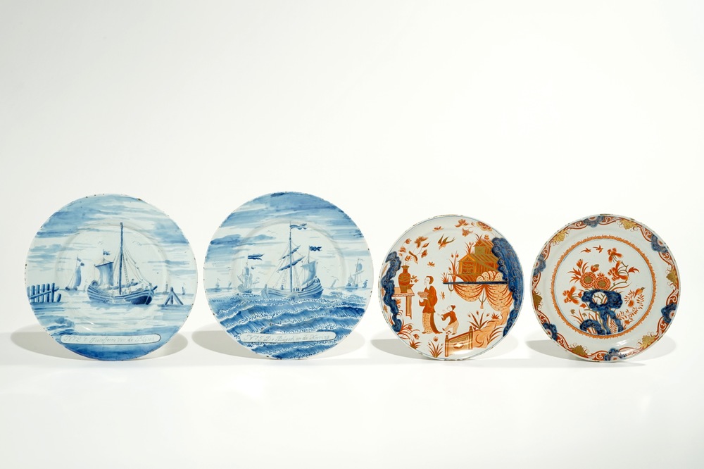 Four Dutch Delft dor&eacute; and blue and white plates, 19th C.