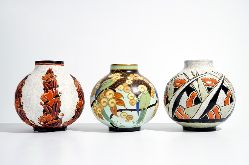 Trois vases art deco aux &eacute;maux craquel&eacute;s et mats, Charles Catteau pour Boch K&eacute;ramis, 1&egrave;re moiti&eacute; du 20&egrave;me