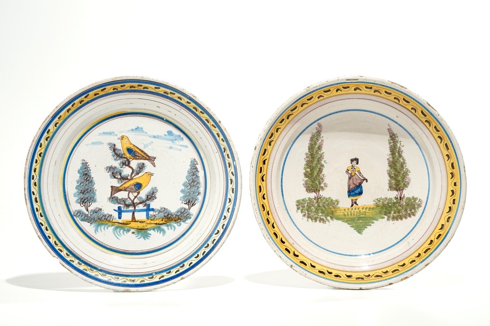 Two polychrome Brussels faience dishes, 1st half 19th C.