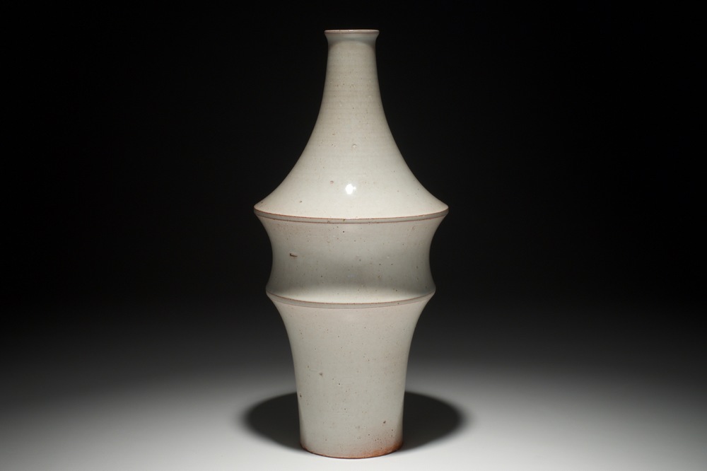A modernist cream-white glazed vase, Perignem, 2nd half 20th C.