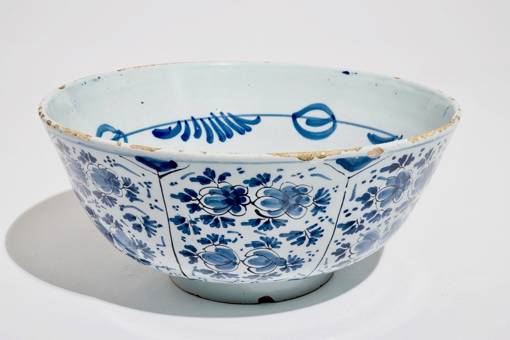 A large Dutch Delft blue and white floral bowl, 18th C.