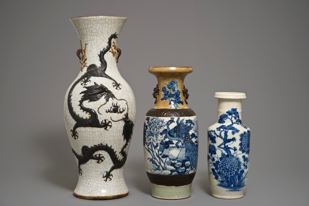 Three Chinese Nanking crackle glazed blue and white vases, 19th C.