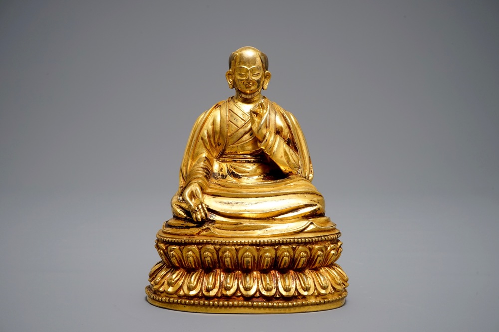 A Sino-Tibetan gilt bronze figure of a Dalai Lamai, 19/20th C.