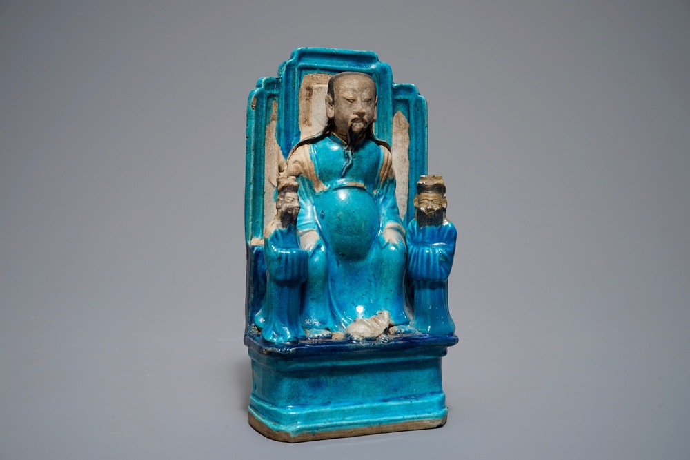 Un groupe de Zhenwu et ses attendants en porcelaine de Chine &eacute;maill&eacute; turquoise, Kangxi