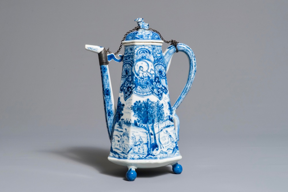 Une rare cafeti&egrave;re en porcelaine de Chine bleu et blanc &agrave; d&eacute;cor &quot;La d&eacute;esse Europe et le taureau&quot;, Kangxi