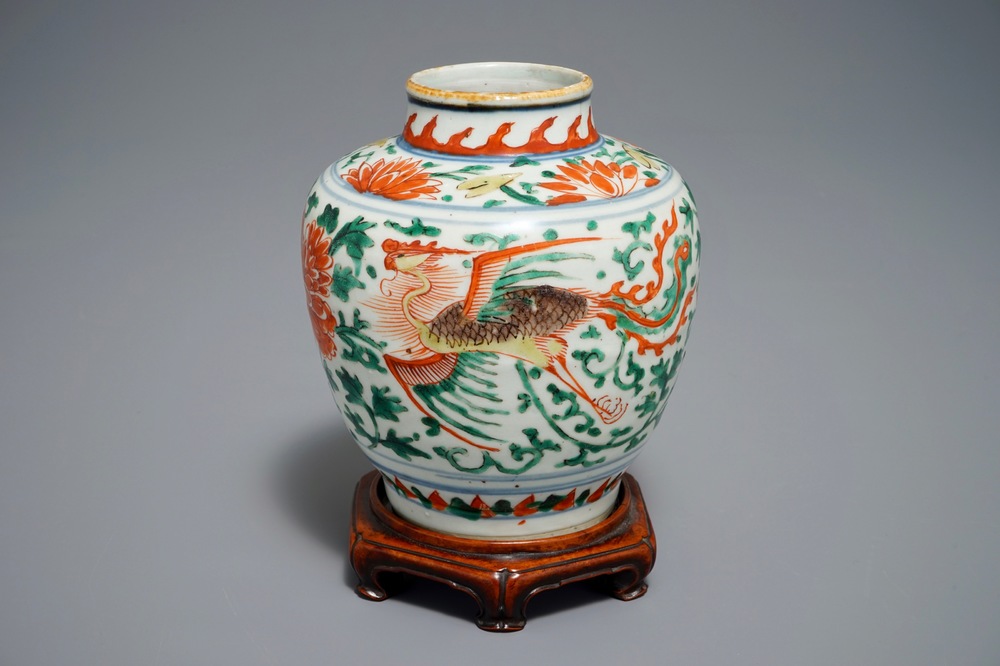 A Chinese wucai 'double phoenix' vase, Transitional period