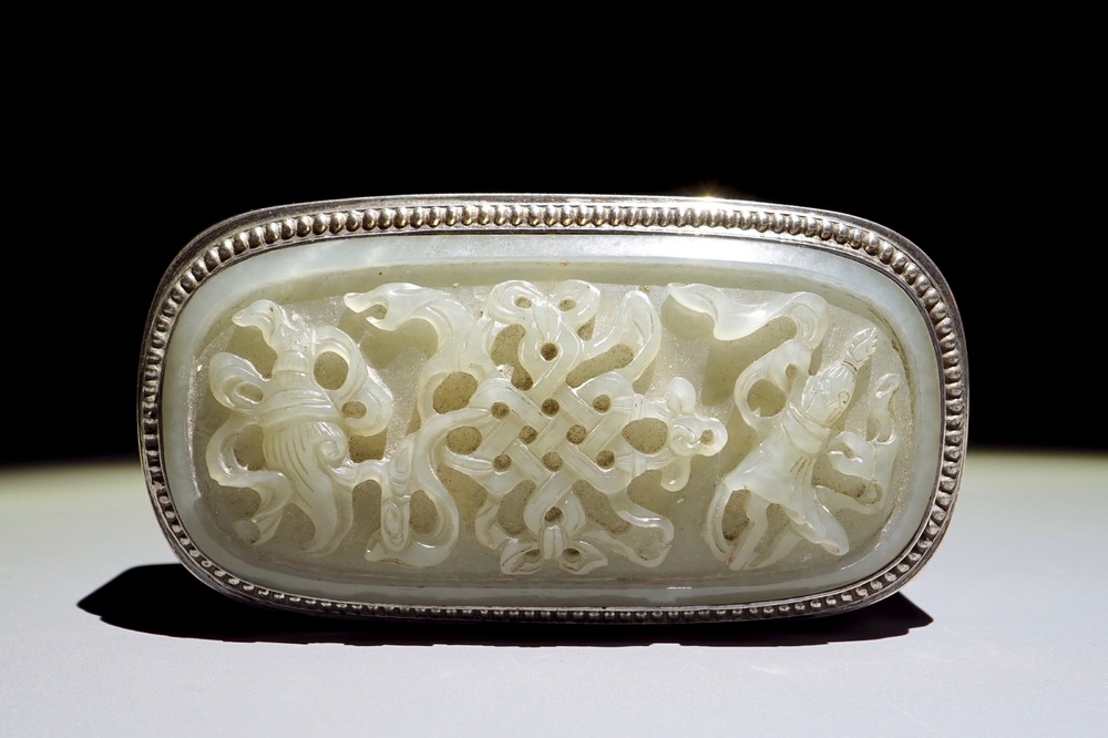 A Chinese jade-topped silver box, signed Yuchang Sterling, 1st half 20th C