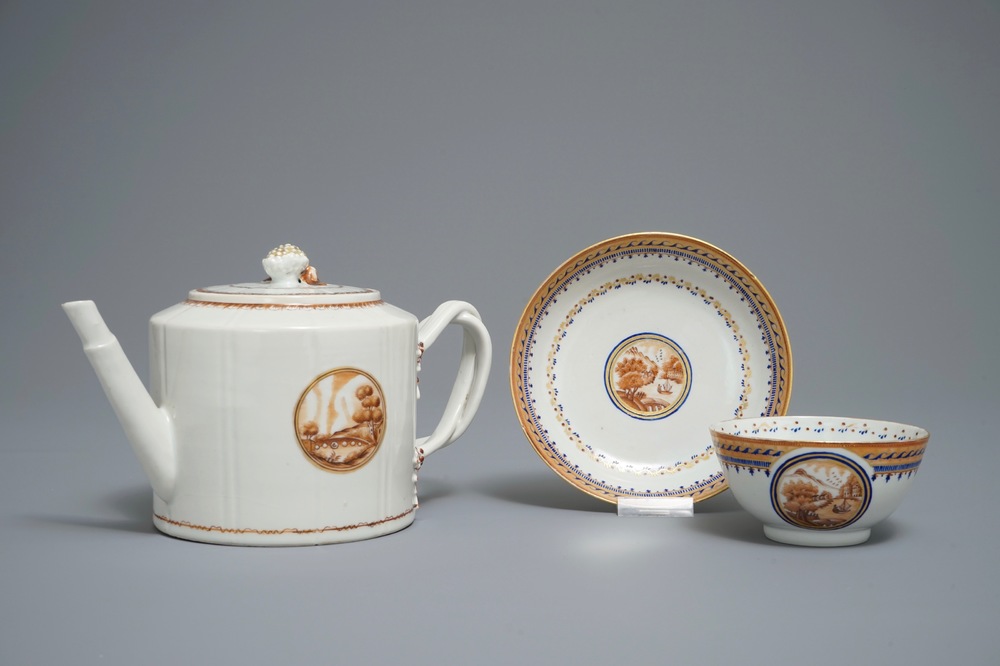 A Chinese export porcelain teapot with matching cup and saucer, Jiaqing