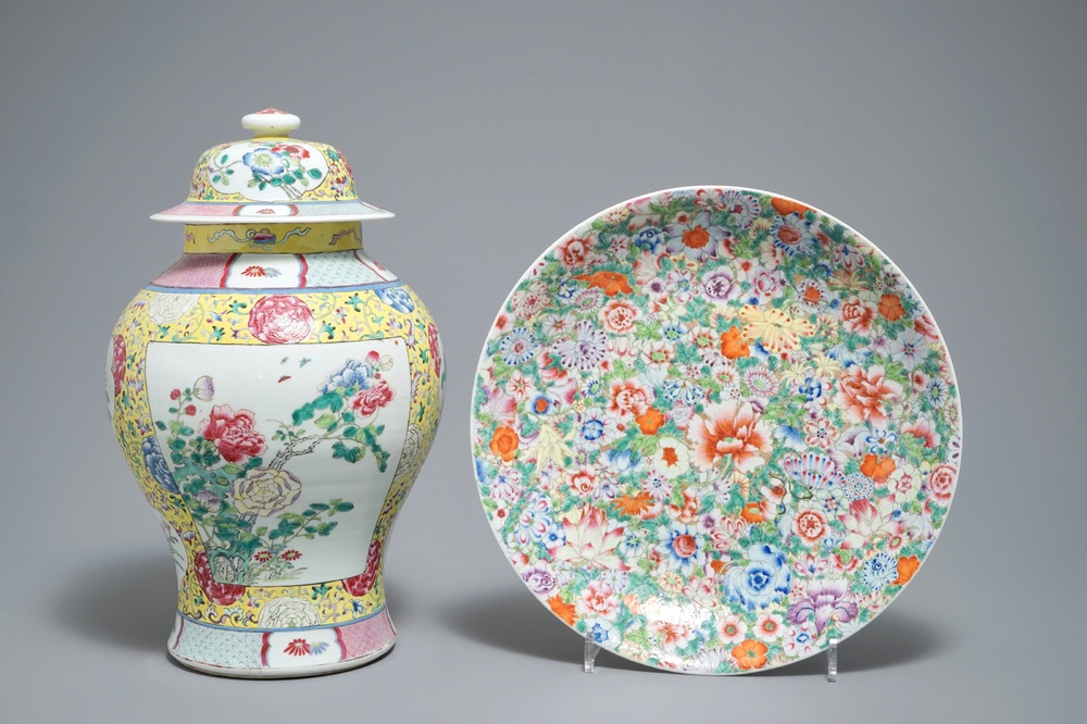 A Chinese famille rose vase and cover and a millefleurs dish, 19/20th C.