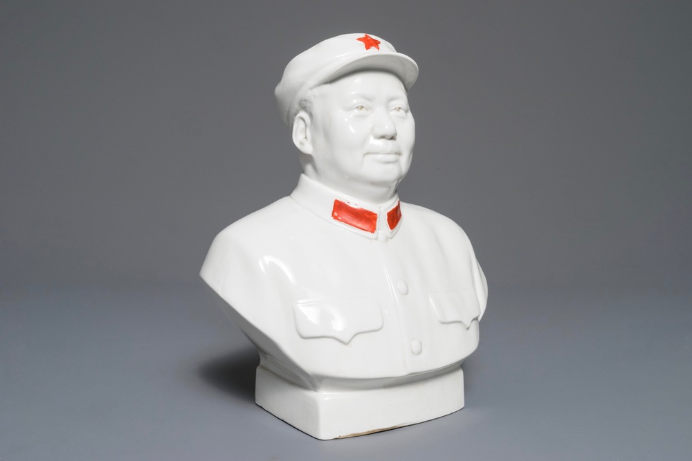 20纪下半叶 毛泽东人物半身瓷雕