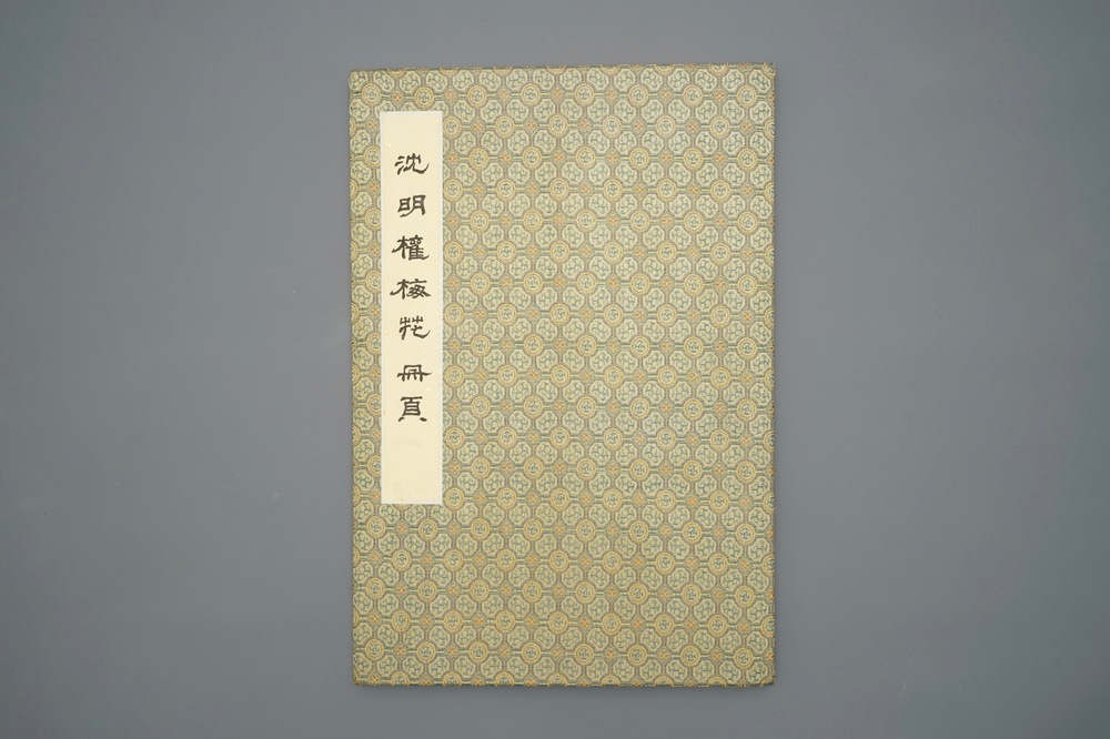 A large Chinese album with paintings of blossoming branches, 19/20th C.