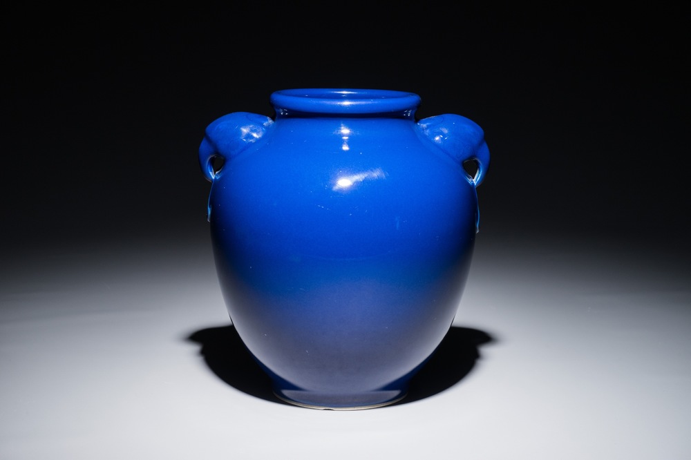 A Chinese monochrome blue vase with bird's head-shaped handles, Yongzheng mark, 18/19th C.
