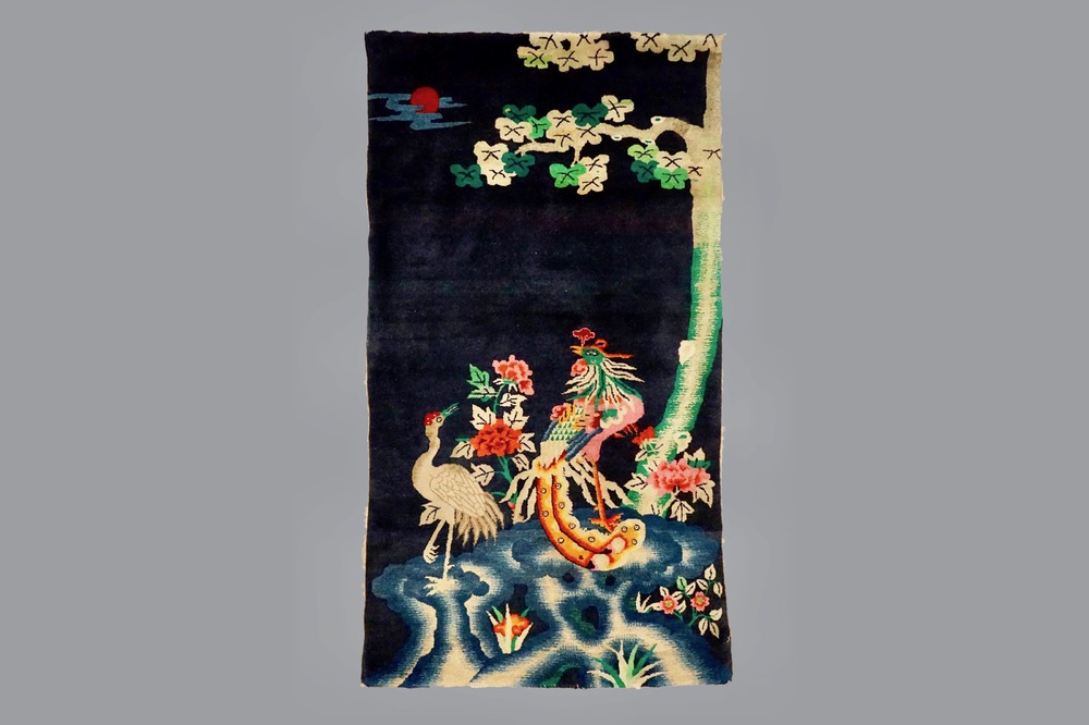 20世纪上半叶 镶有凤凰和鹤的地毯