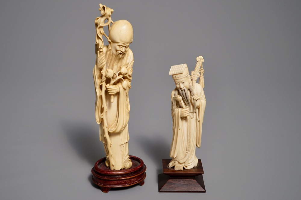 十九世纪   吕洞宾和寿老牙雕带木底   两件