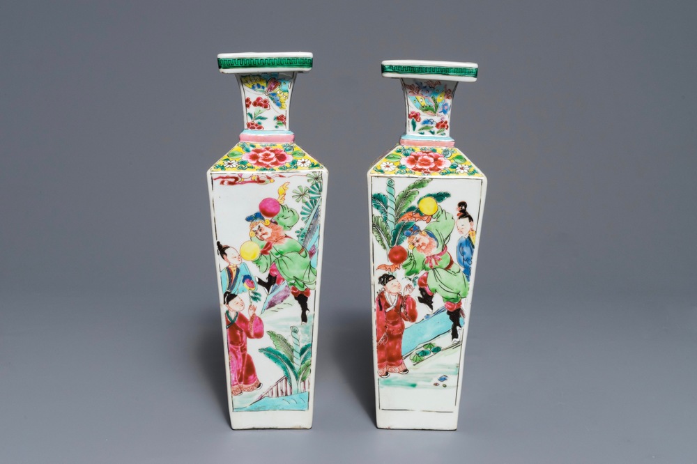 Une paire de vases de forme carr&eacute; en porcelaine de Chine famille rose, Yongzheng