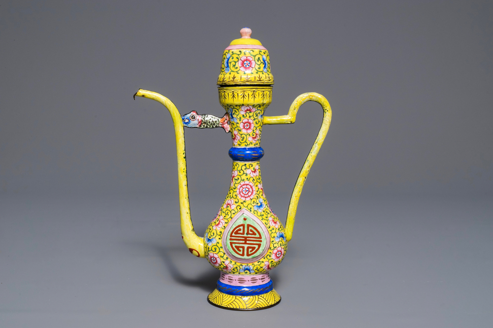 A Chinese yellow ground Canton enamel ewer and cover, 18/19th C.