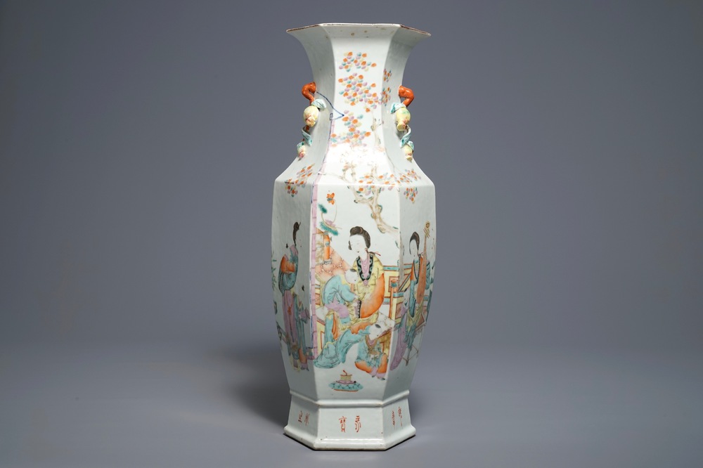 A Chinese hexagonal qianjiang cai vase with ladies and children, 19/20th C.