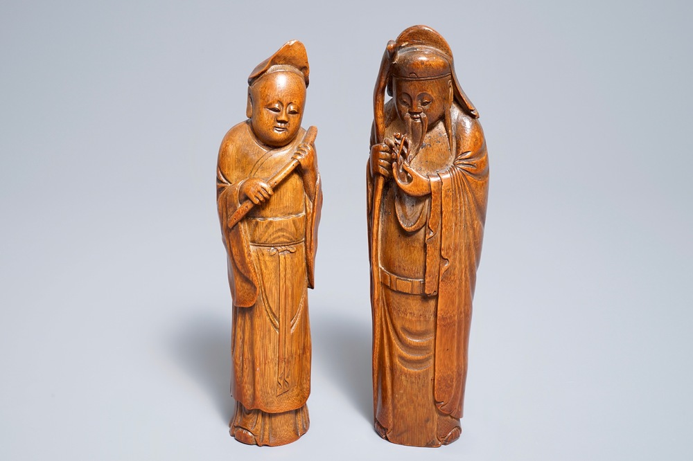 Twee Chinese bamboe figuren, 19e eeuw