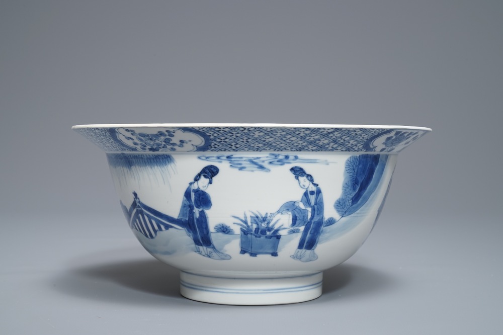 A Chinese blue and white klapmuts bowl with figural design, Jiajing mark, Kangxi