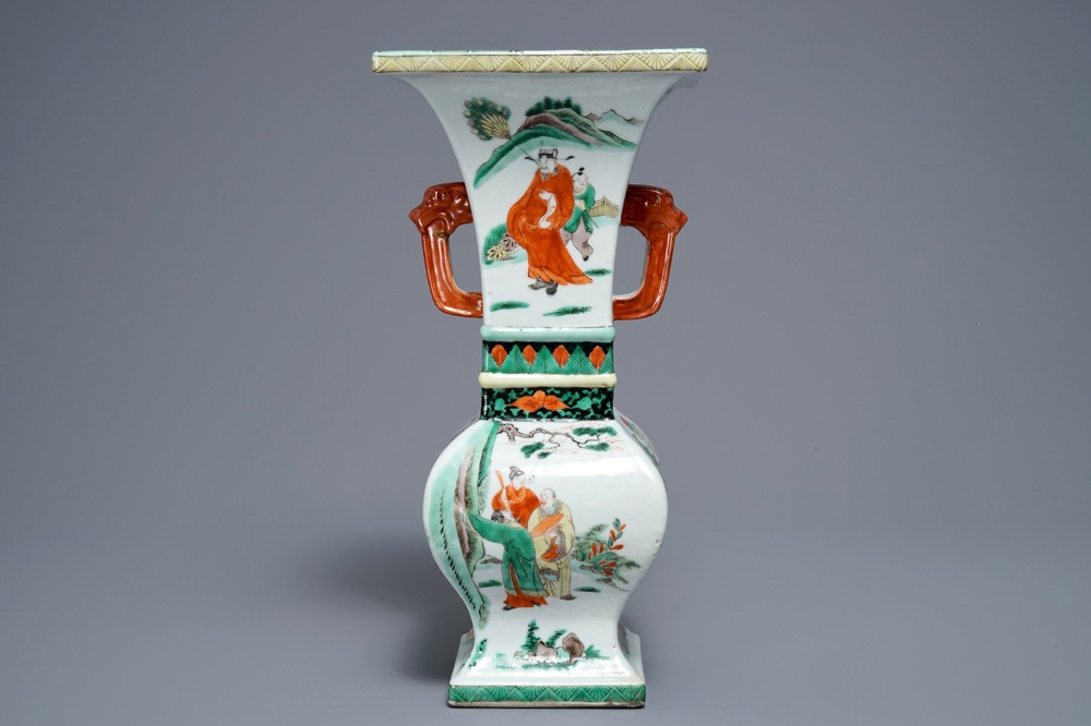Un vase en porcelaine de Chine famille verte, marque de Kangxi, 19/20&egrave;me