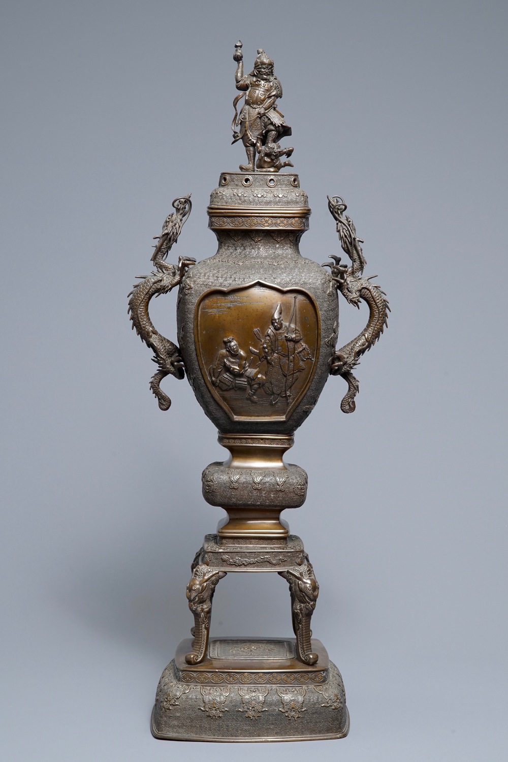 A large Japanese bronze incense burner on stand, Edo or Meiji, 19th C.