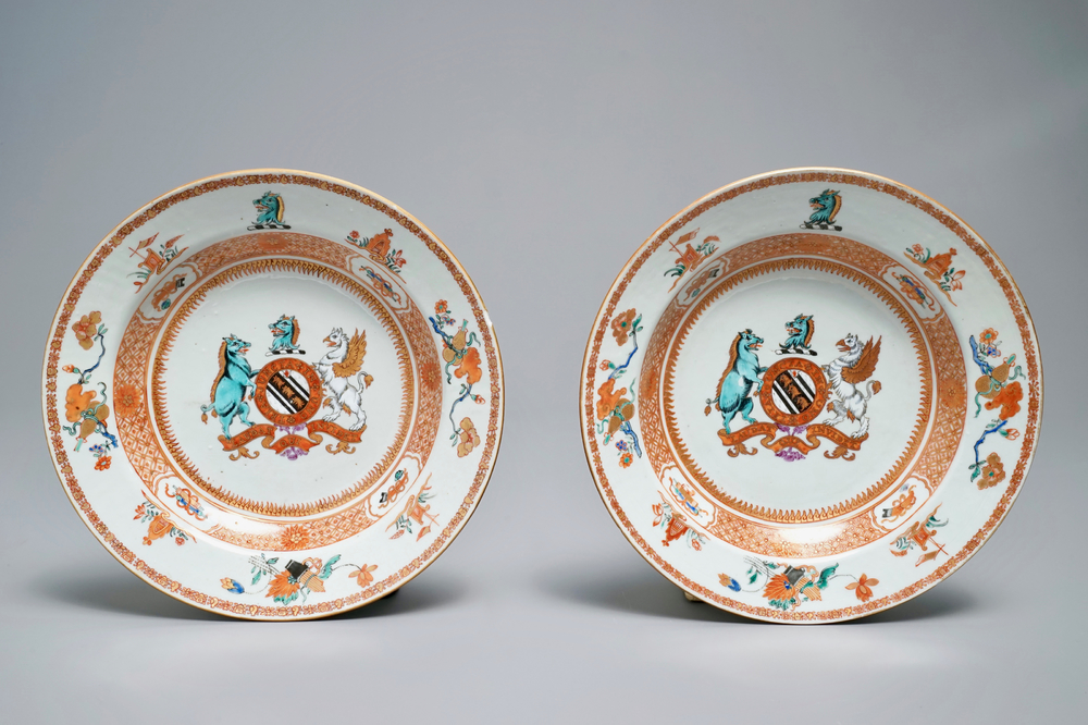 A pair of Chinese English market verte-Imari armorial soup plates, arms of Yonge, Yongzheng