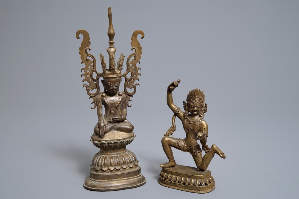 Twee bronzen votieve beelden, Birma en Nepal, 18/19e eeuw