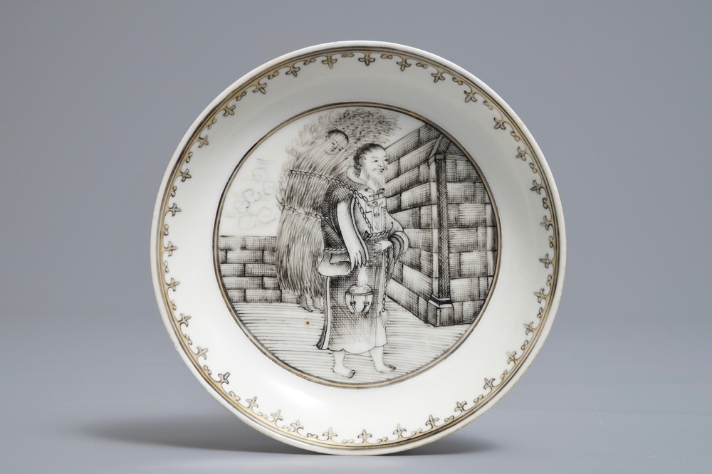 Une coupe en porcelaine de Chine grisaille &agrave; d&eacute;cor j&eacute;suite, Qianlong