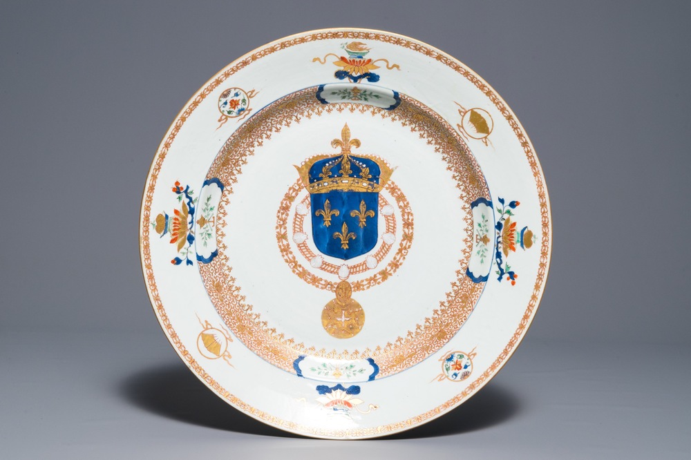 A large Chinese armorial dish from the service of King Louis XV of France, Yongzheng, ca. 1732