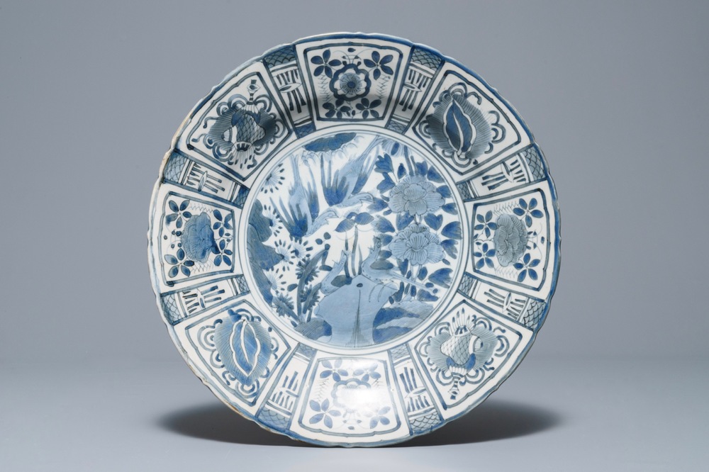 A Japanese Arita blue and white Wanli style charger with birds design, Edo, 17th C.