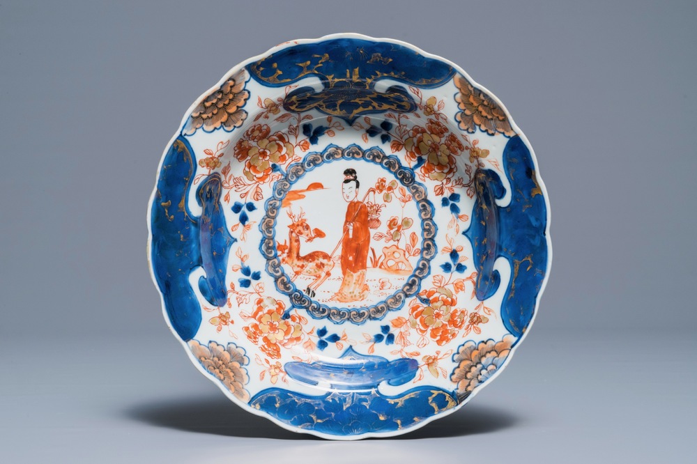 A Chinese Imari style klapmuts bowl with Xi Wangmu, KangxiYongzheng