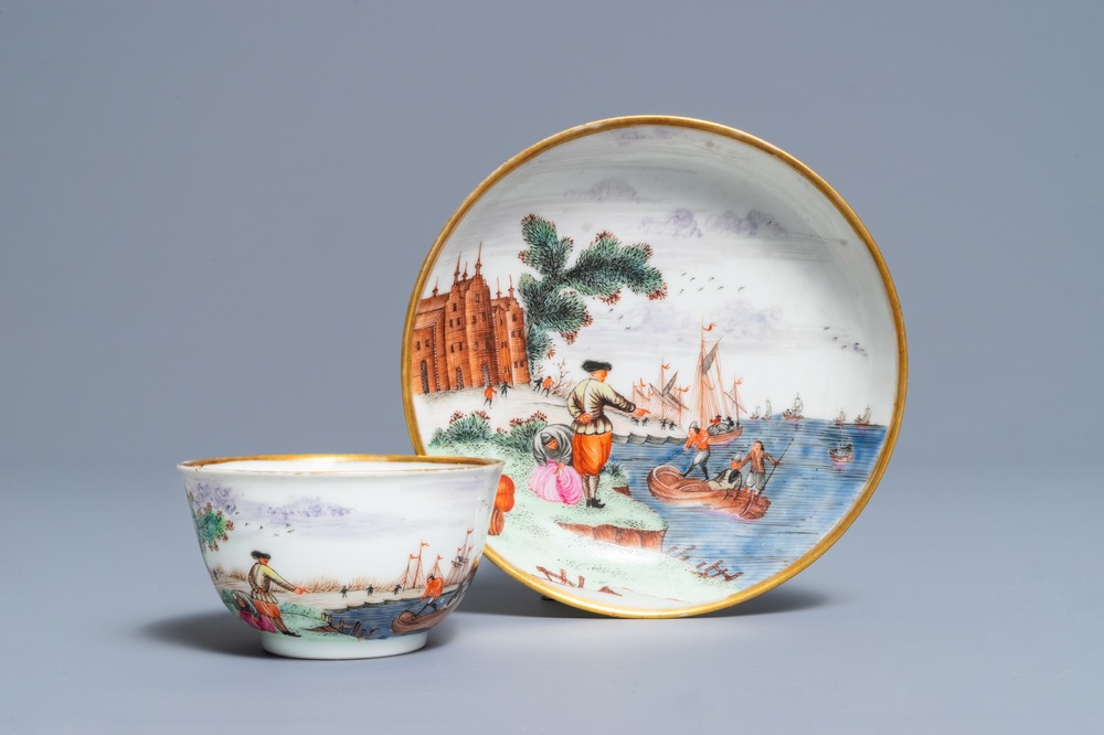 Une tasse et soucoupe en porcelaine de Chine de style Meissen &agrave; d&eacute;cor de Pierre le Grand, Qianlong