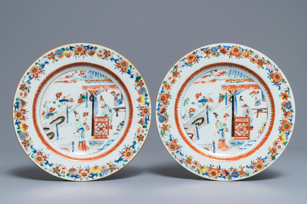 Deux assiettes en porcelaine de Chine famille rose, Yongzheng