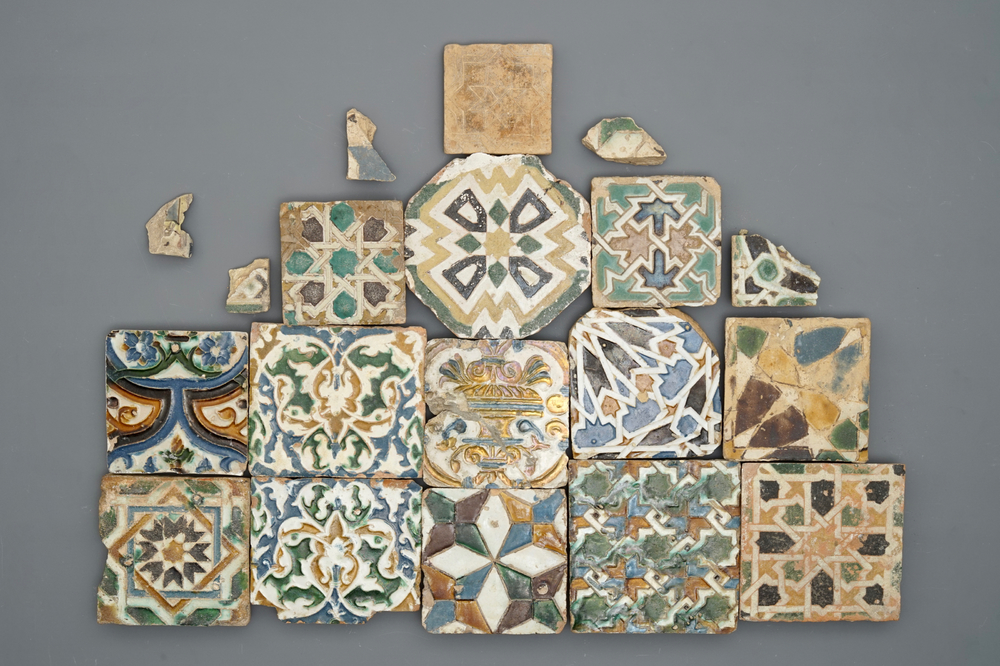 A group of Spanish cuerda seca and arista tiles, 16/17th C.