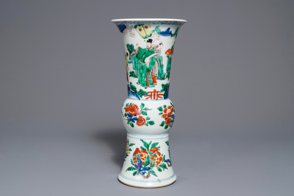 Un vase de forme gu en porcelaine de Chine wucai, Shunzhi, &eacute;poque Transition