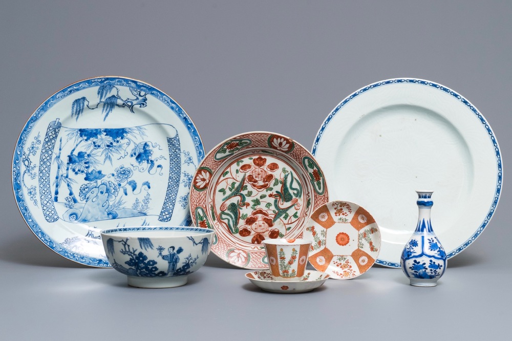 A varied collection of Chinese blue and white, famille verte and Swatow wares, 16/18th C.