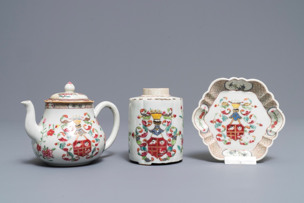A Chinese famille rose armorial teapot, tea caddy and pattipan, Qianlong