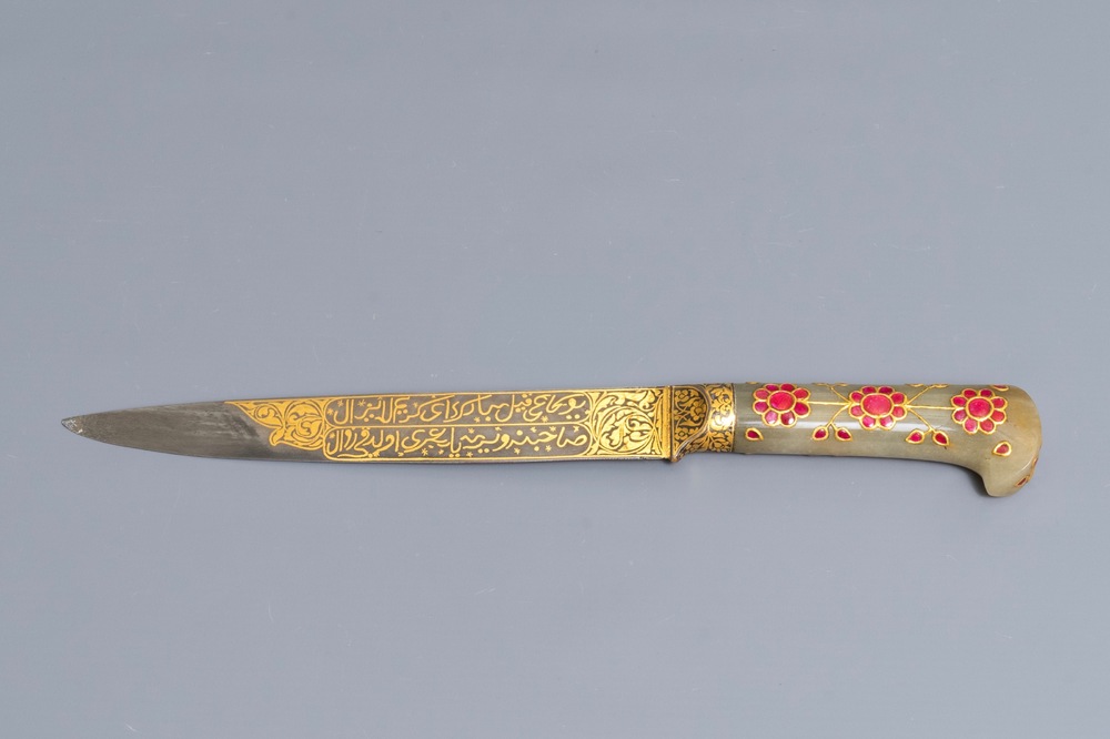 A Mughal-style pink gemset jade hilted dagger with damascened blade, India, 19/20th C.