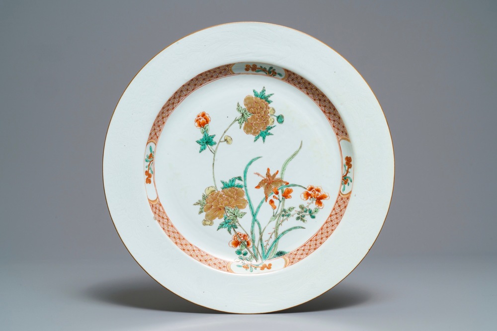A Chinese famille verte anhua-decorated dish, Kangxi