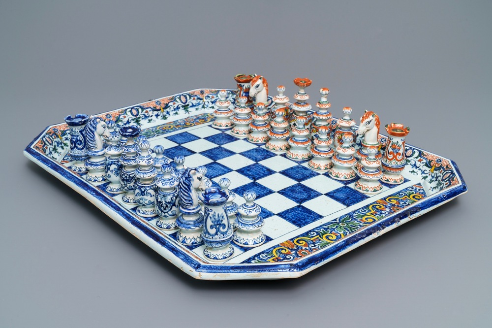 A French faience Rouen style chess board with pieces, Samson, Paris, 19th C.