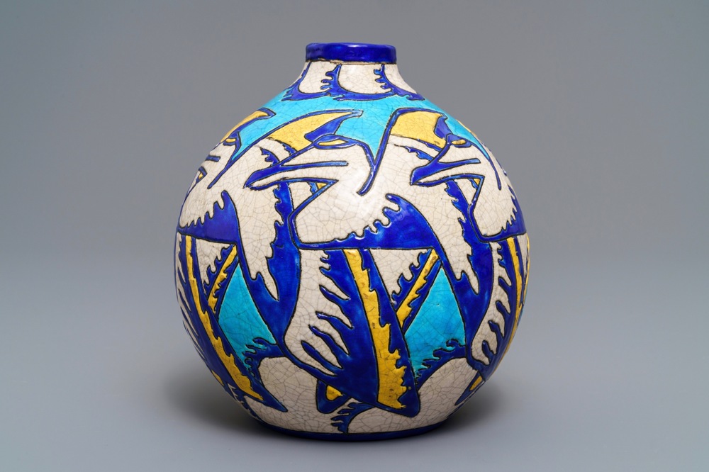 Un vase art deco aux &eacute;maux craquel&eacute;s, Charles Catteau pour Boch K&eacute;ramis, 1&egrave;re moiti&eacute; du 20&egrave;me