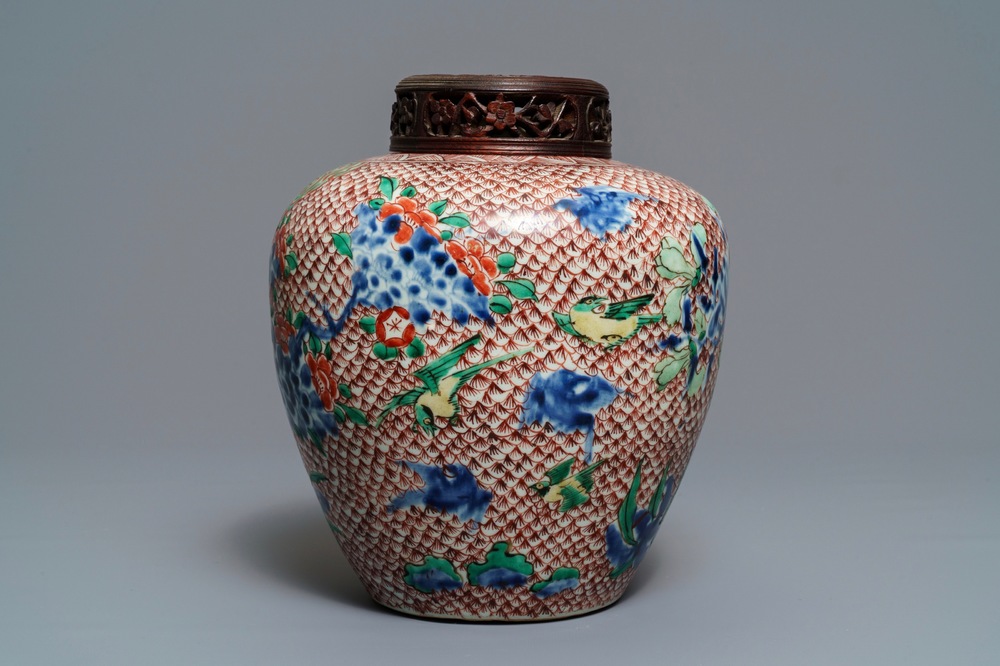 A Chinese wucai ginger jar, Transitional period