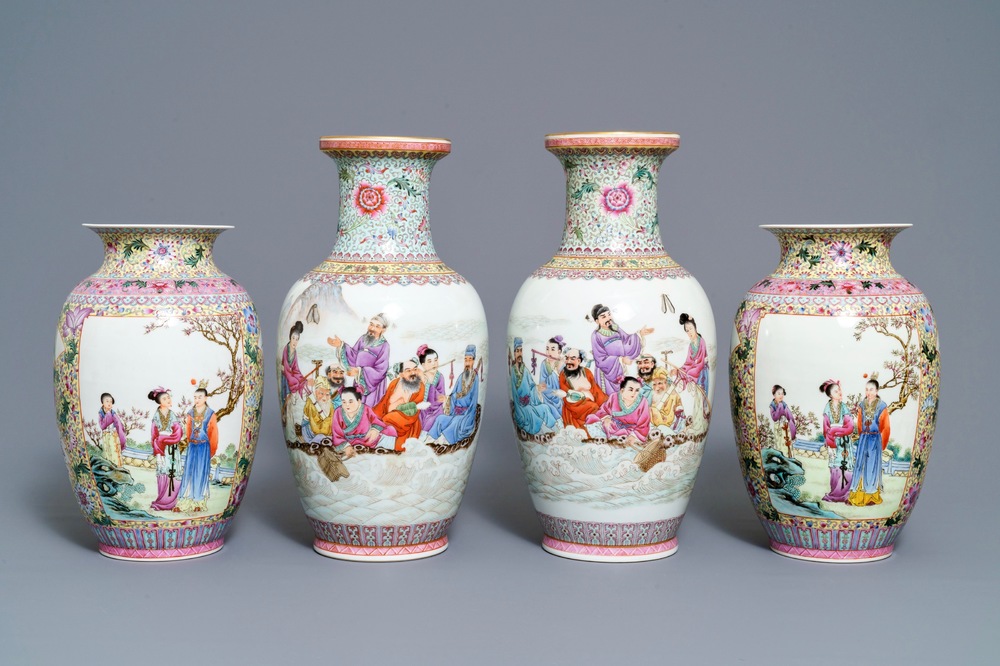 Deux paires de vases en porcelaine de Chine famille rose, marques de Qianlong, R&eacute;publique, 20&egrave;me