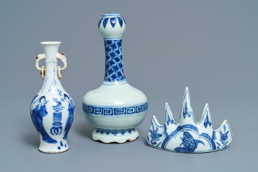 Two Chinese blue and white vases and a brush rest, Wanli/Kangxi