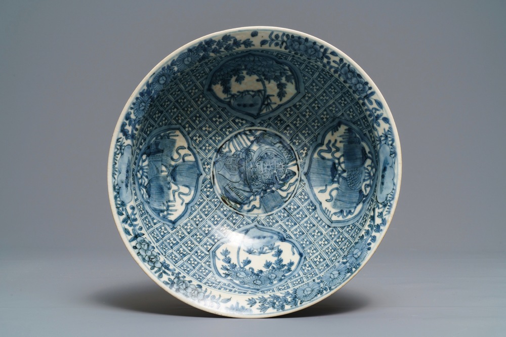 A large Chinese blue and white Swatow bowl, Ming