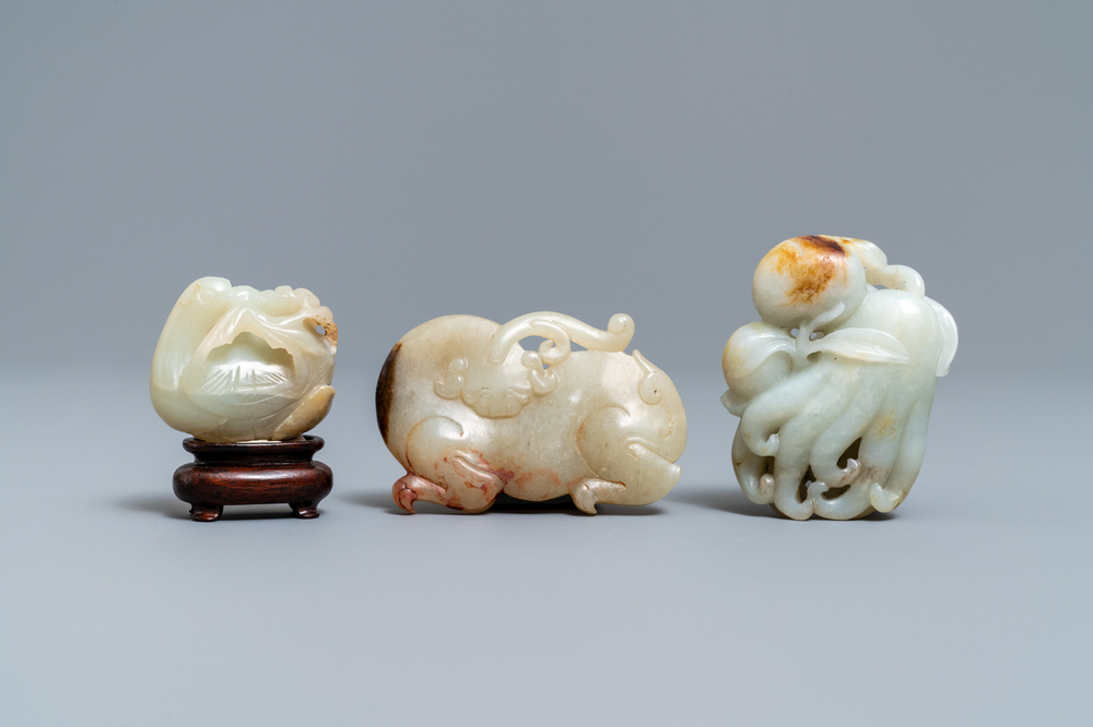 Drie Chinese jade snijwerken, 19/20e eeuw